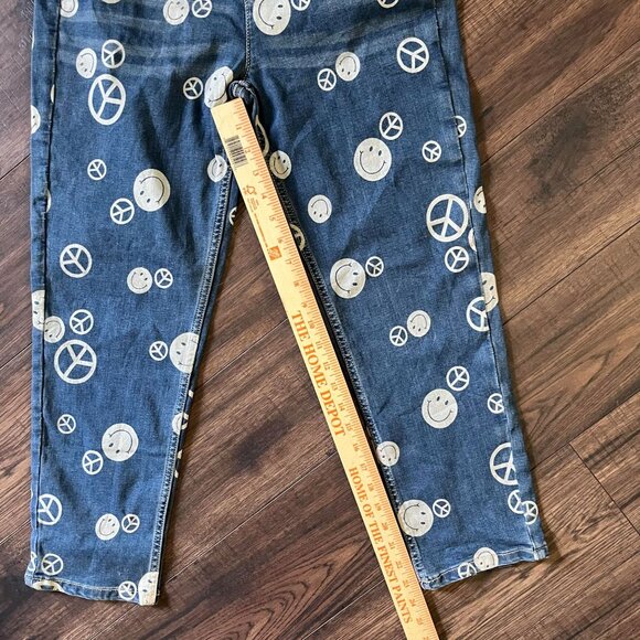 Justice X Stranger Things Smiley Peace Sign Denim Jeans Size 16 - Picture 8 of 8